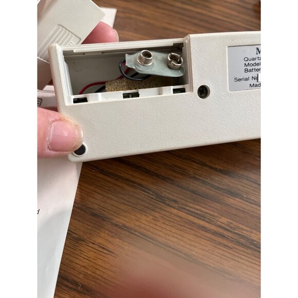 Matrix SR-1000 battery operated quartz guitar tuner vintage - Picture 6 of 7